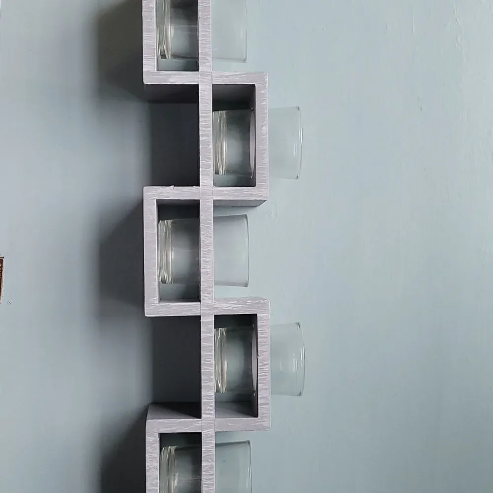 Tabletop candle holder